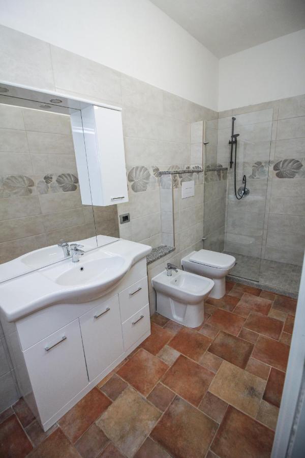 Il Lentischio Hotel Cala Sapone Buitenkant foto